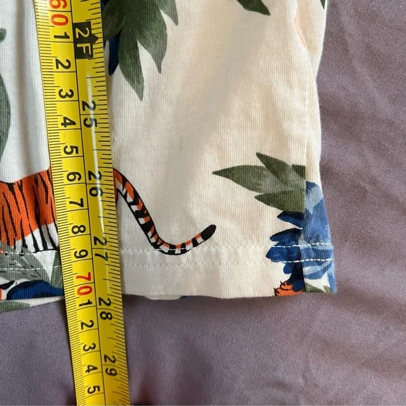 Hollister Tiger &‎ Flowers All Over Print Novelty T-Shirt Large - Picture 7 of 8